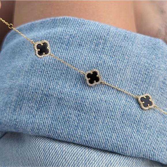 New Rachel Zoe Black Clover 18K Gold Plated Sterling Silver Bracelet - Picture 1 of 3